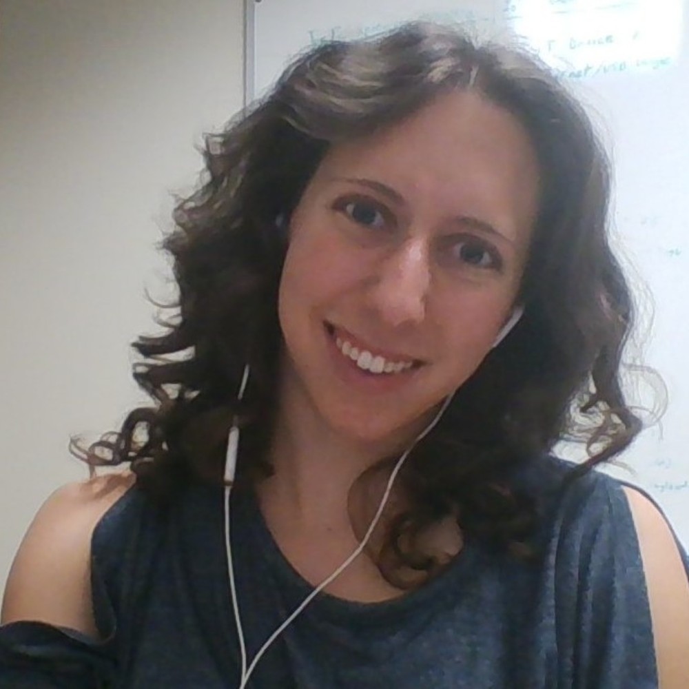 Meet your Posher, Cynthia